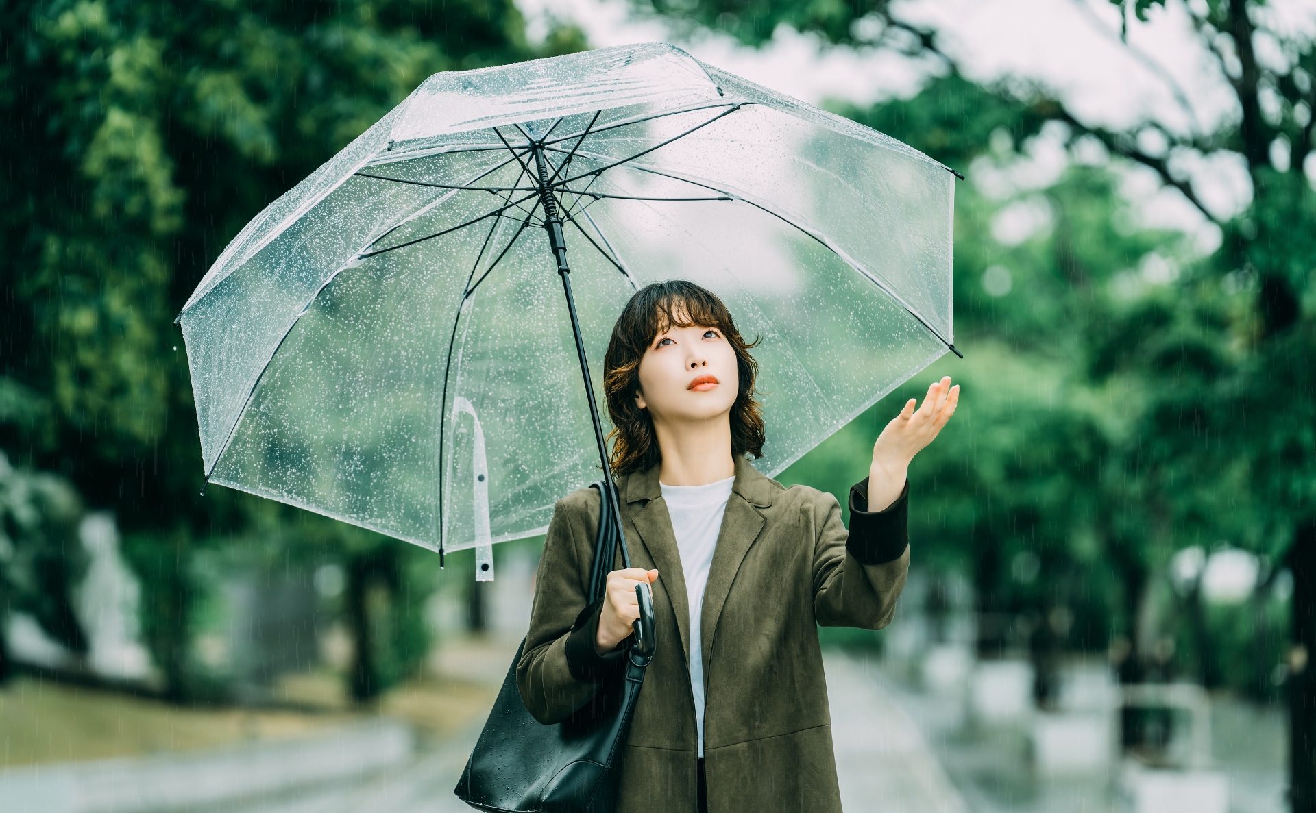 梅雨はいつから？時期・だるさの原因・ジメジメ対策と楽しみ方まで全部解説